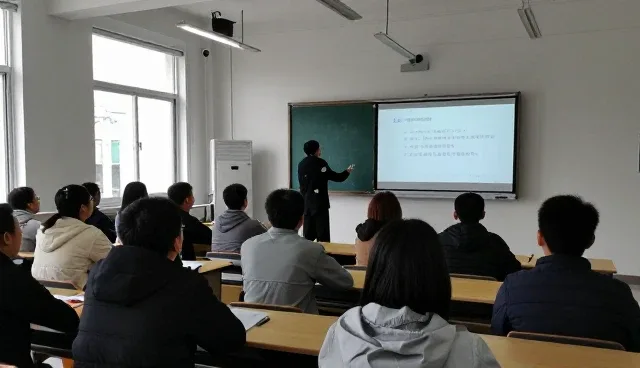 技术培训选型关注点:性能与适用条件的综合分析