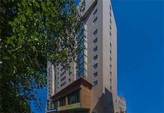 青海全彩LED显示屏拼接屏无缝屏